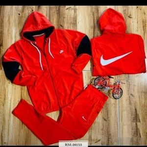 Men's Nike Tracksuits